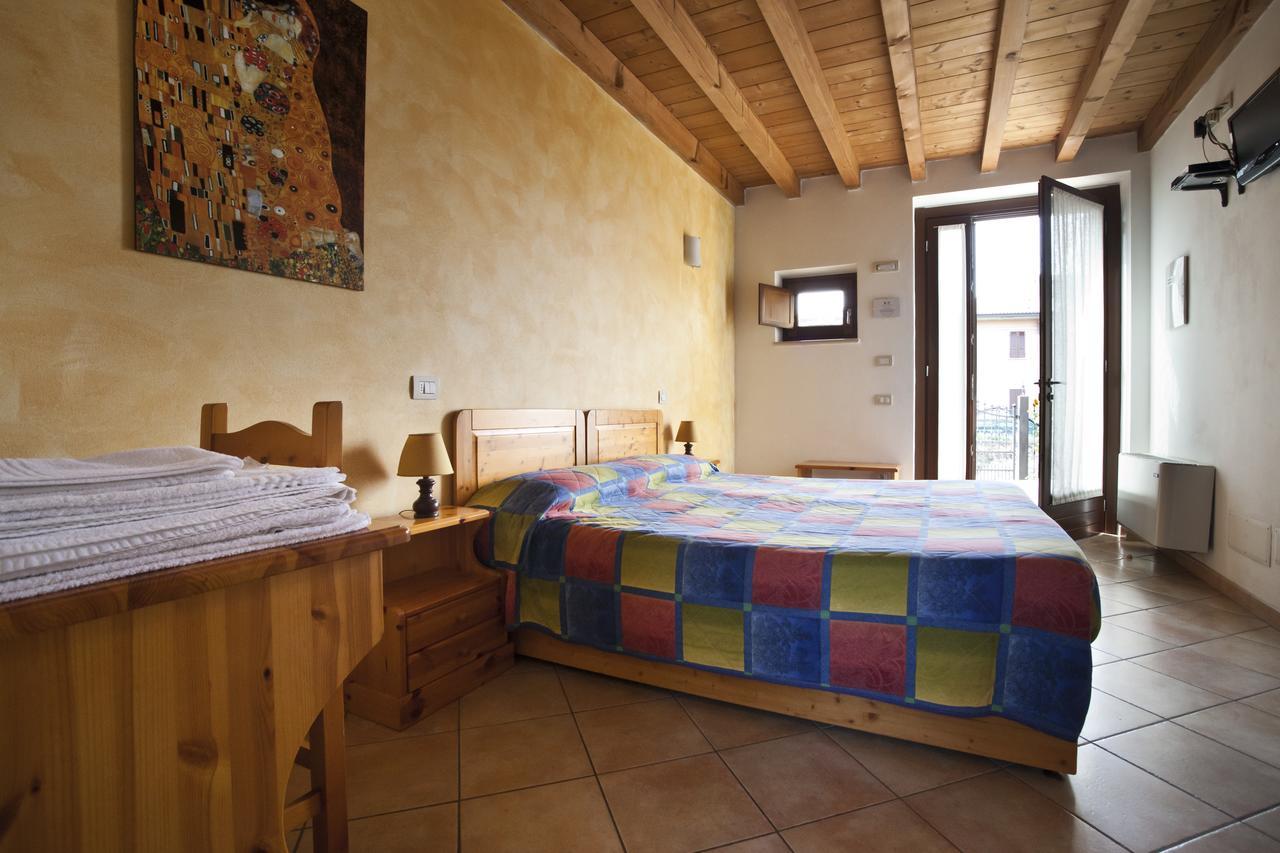 Agriturismo Le Sigalette Salionze Exterior photo